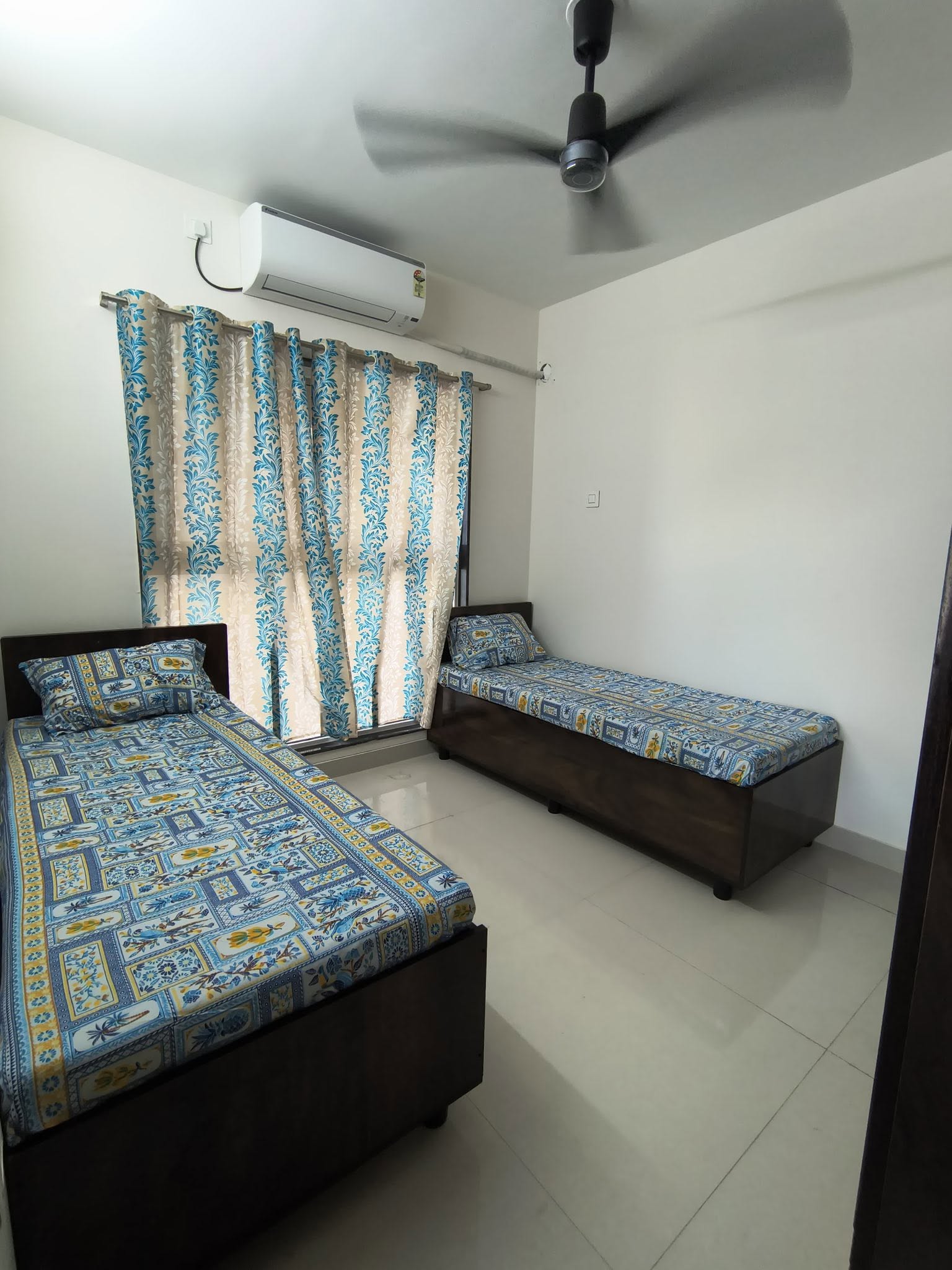 PG in 2BHK at Worli - Double Occupancy for Females