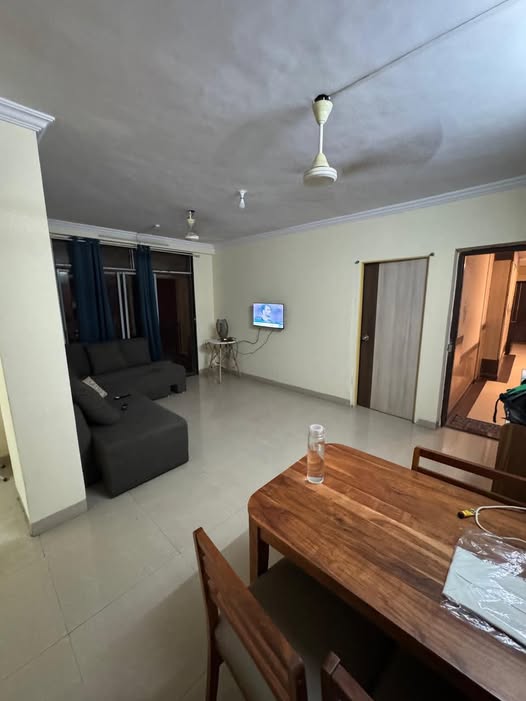 Single Occupancy Male Flatmate Required – Parel