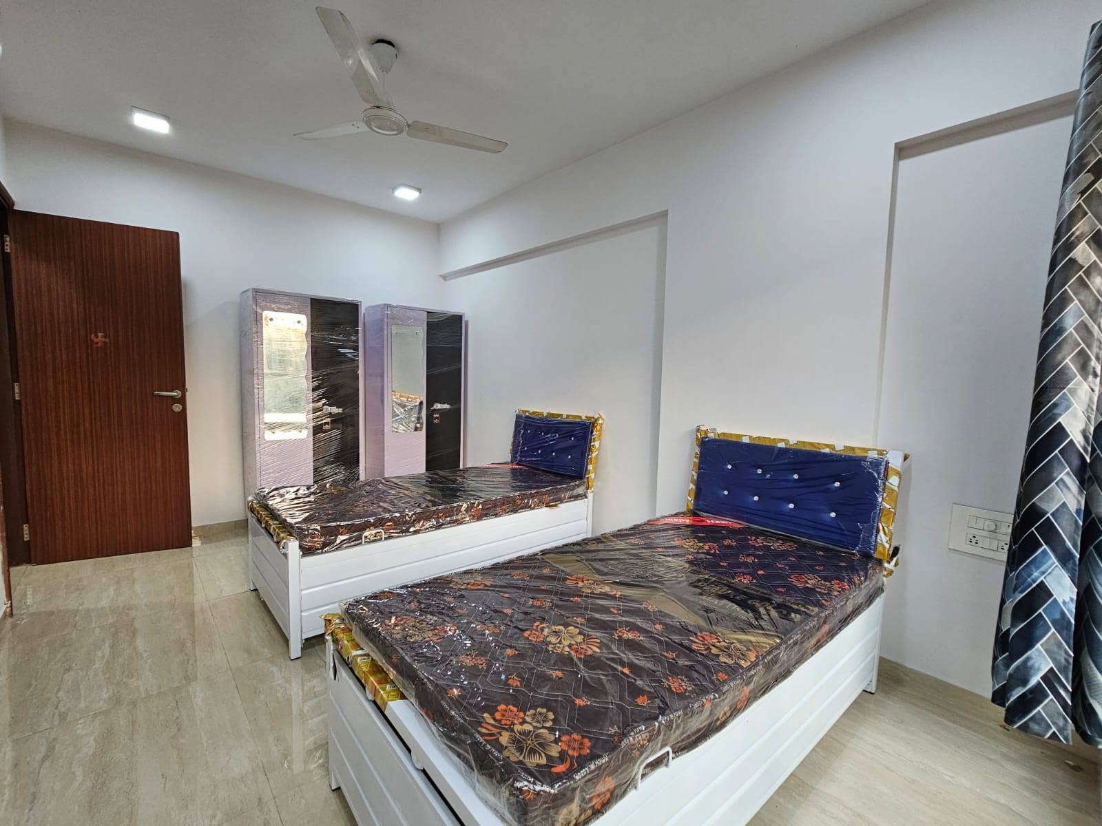 Girls PG in New Building, Vkg Krishna Residences — photo 5