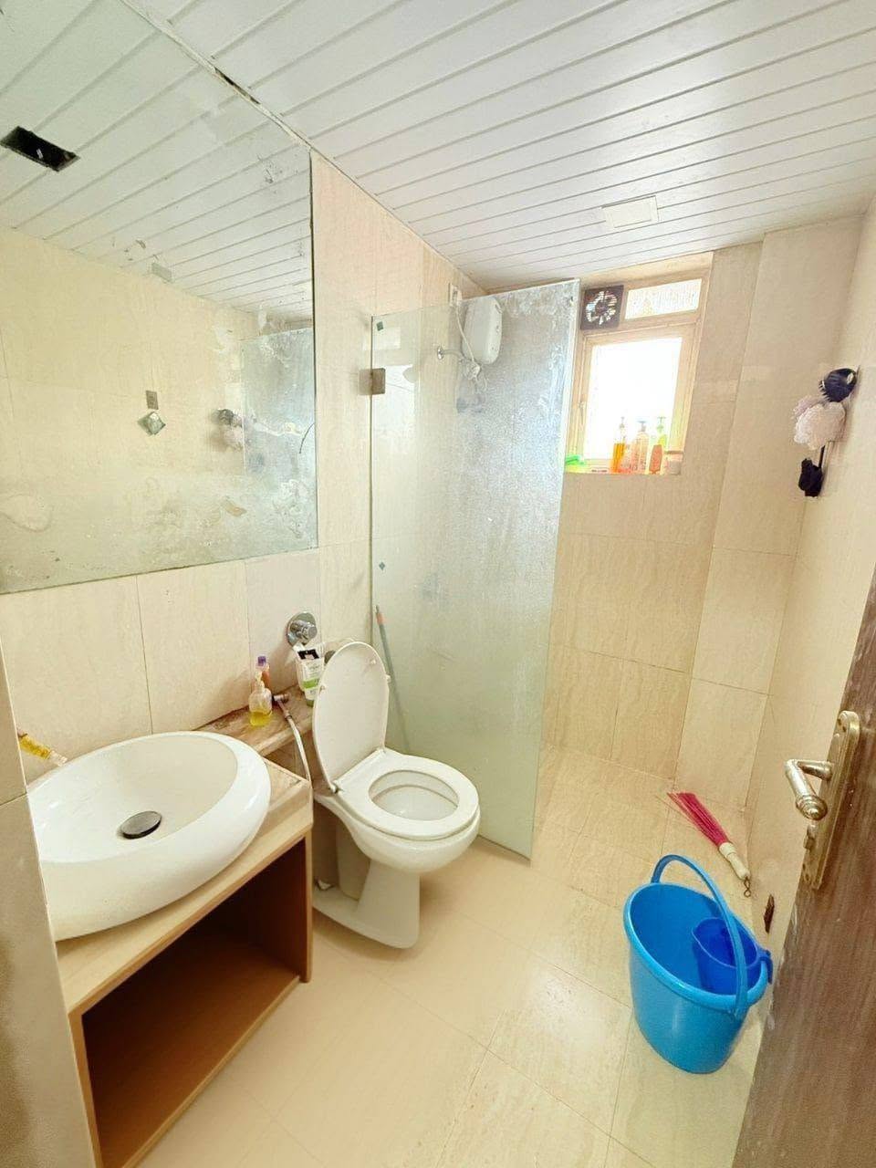 Double occupancy in 3BHK, Shere e Punjab Society - photo 4