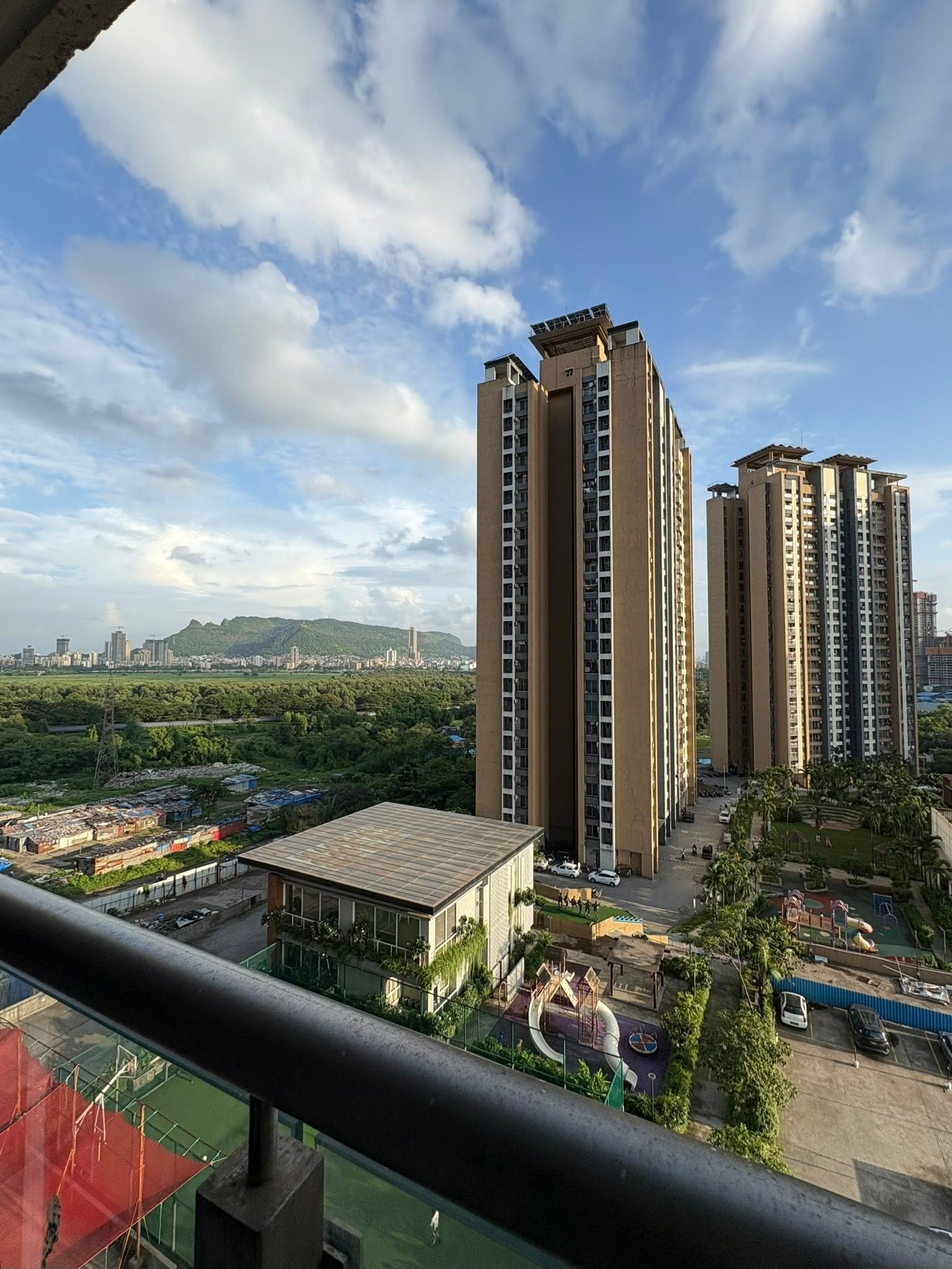 Female Occupancy in Fully Furnished 2BHK Flat in Thane