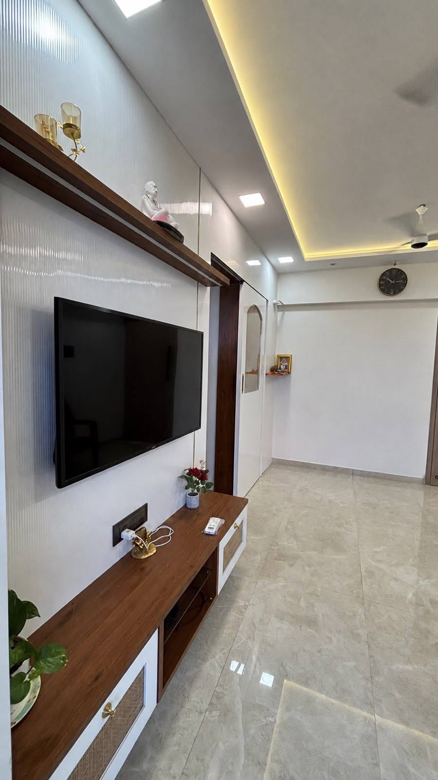 1BHK Semi furnished flat available on rent at Kurla West — photo 2