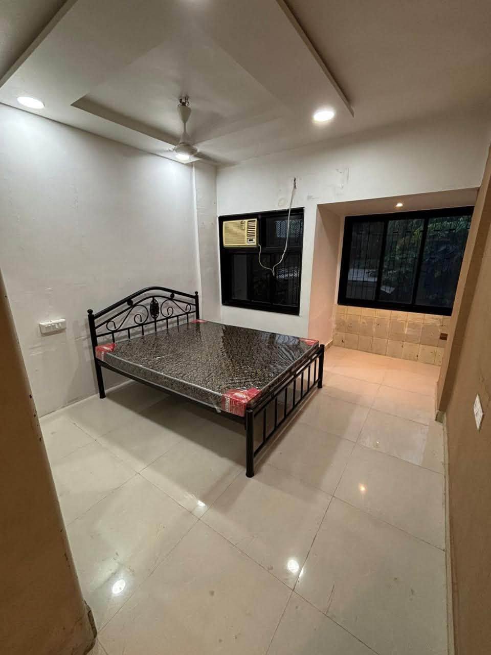 Room available in 2BHK flat, Andheri West — photo 5