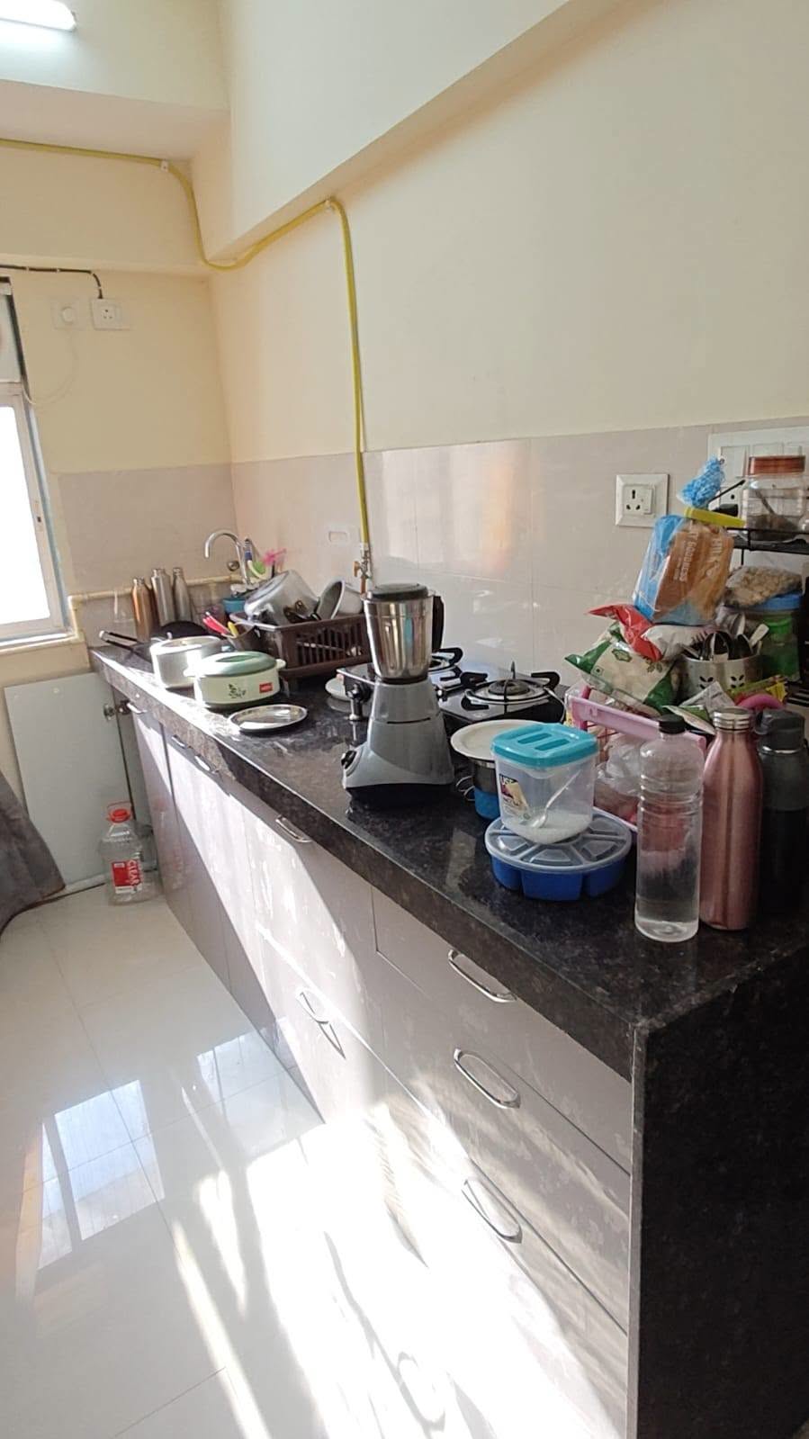 1 BHK Available – Romell Building