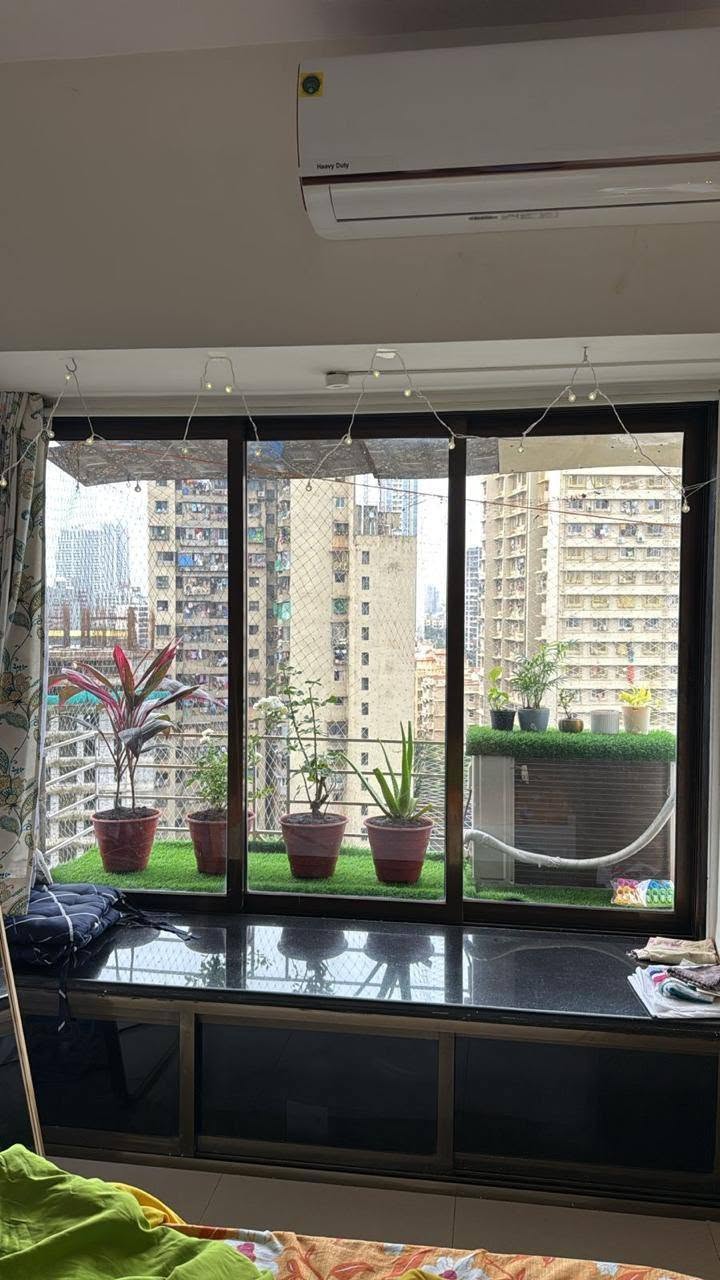 Single Occupancy for Female in Evershine Cosmic, Andheri West — photo 4