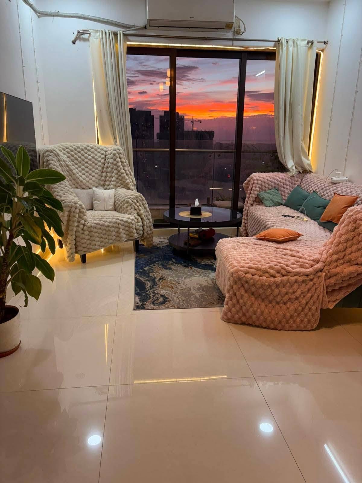 Looking for female flatmate in 3BHK, Goregaon West — photo 3