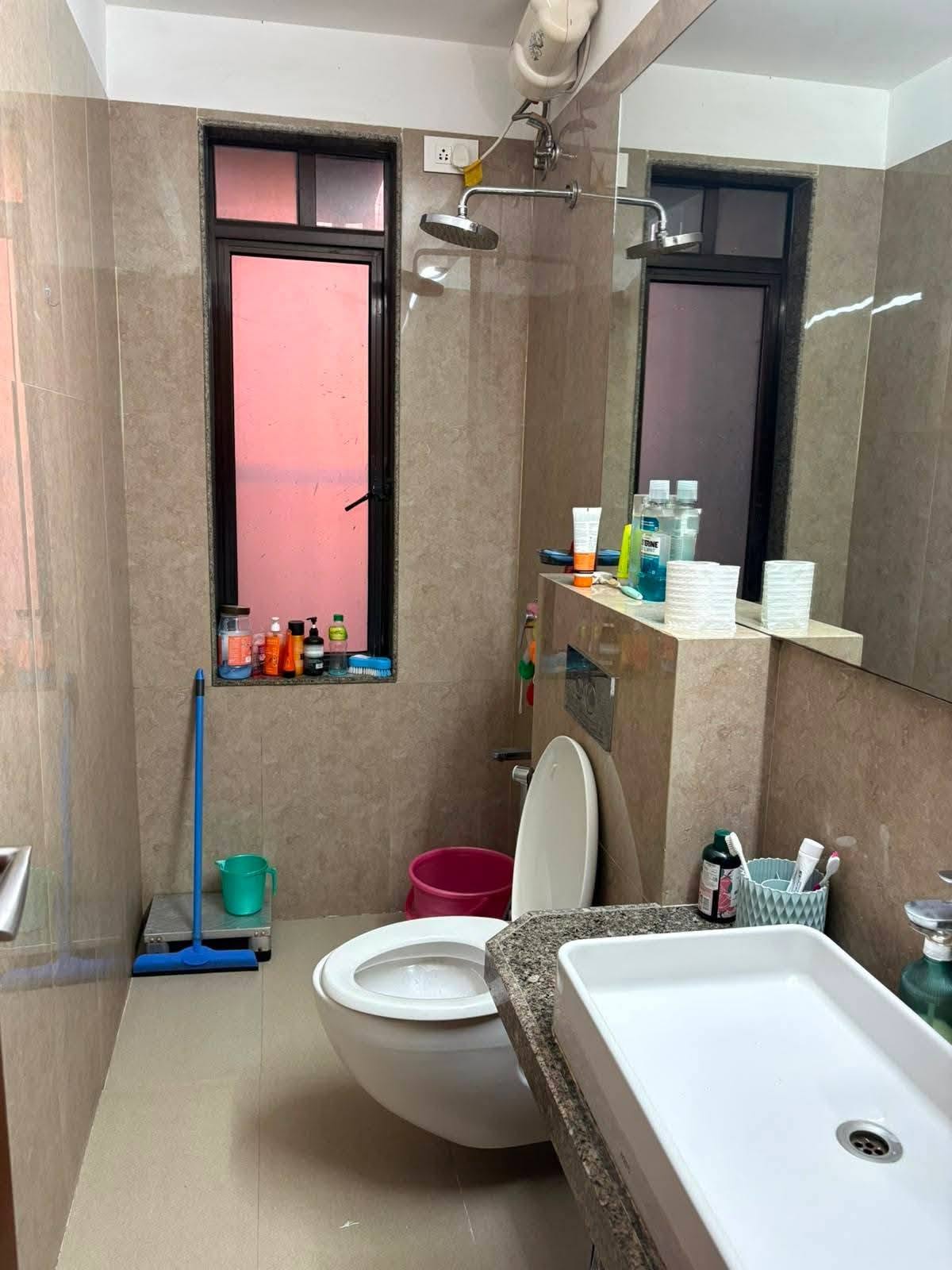 Looking for female flatmate in 3BHK, Goregaon West — photo 5
