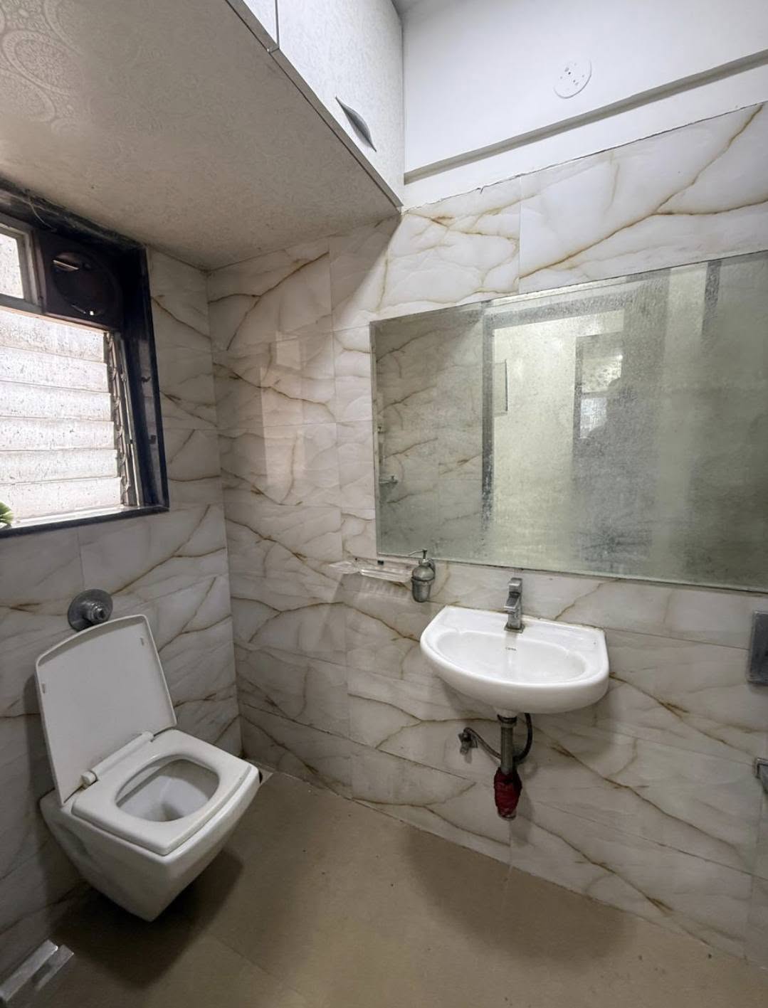 Available 2Bhk Furnised Flat — photo 5