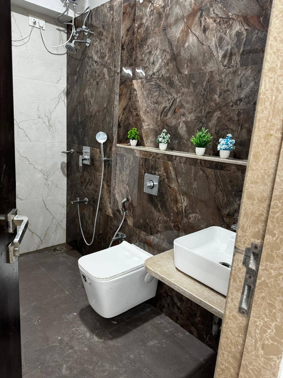 Double Occupancy Room Available in Goregaon West - photo 3