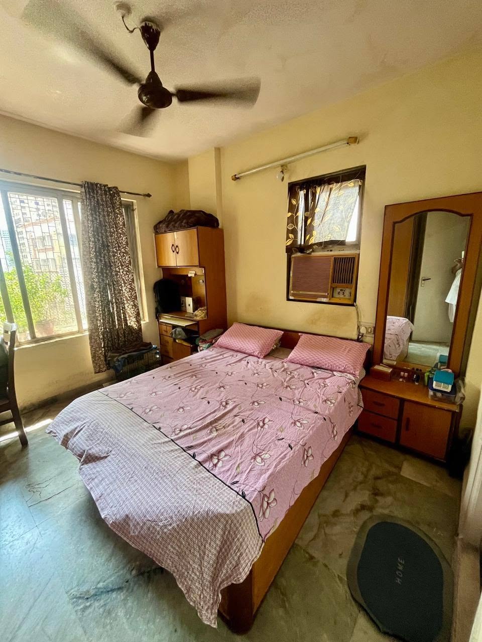 Furnished 1BHK flat near Sitladevi Metro