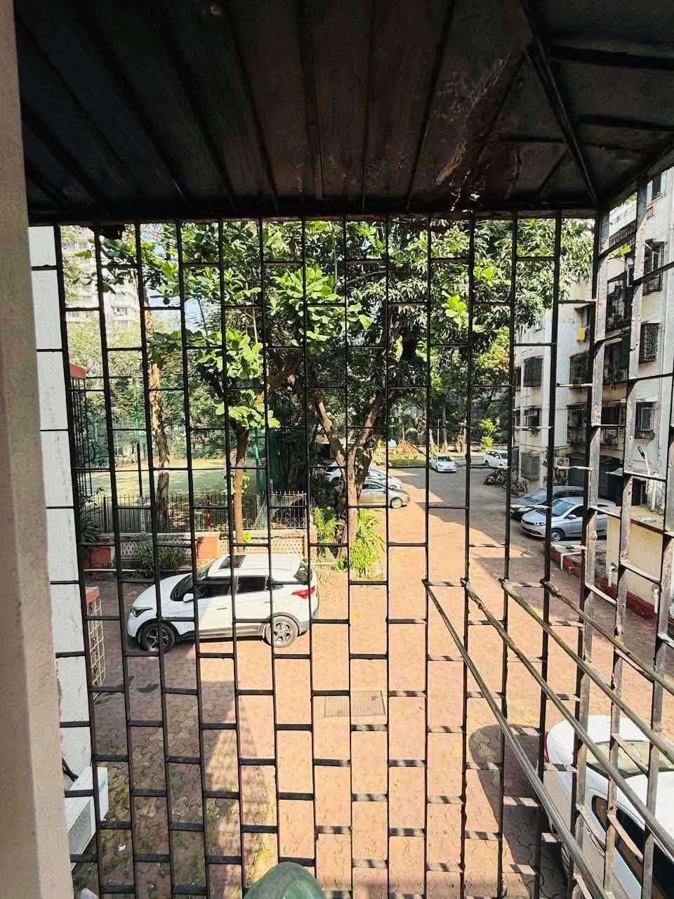 Looking for flatmate in spacious 2BHK, Lokhandwala — photo 4