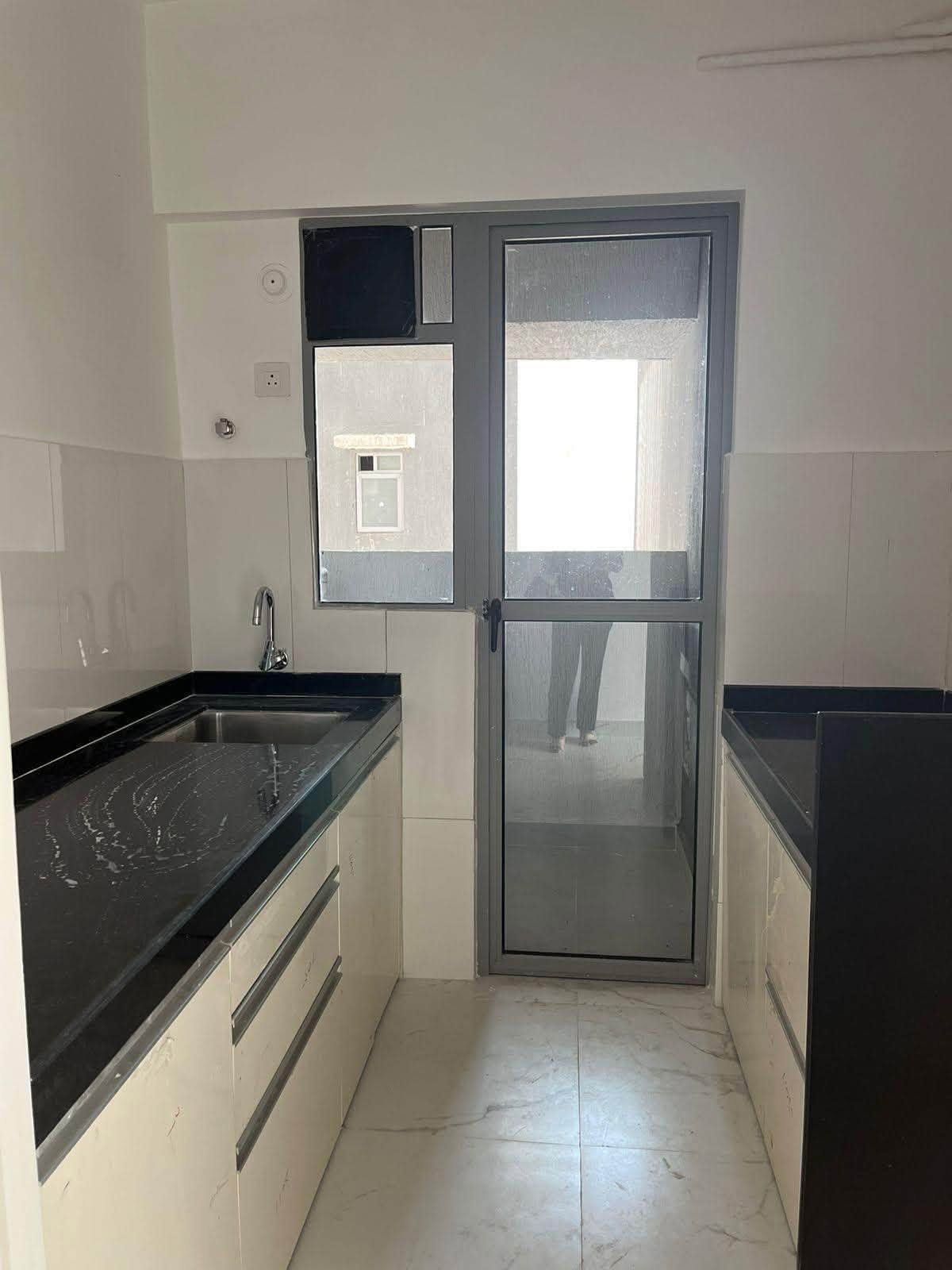 2BHK for Rent in Dynamix Avanya, Dahisar East - photo 2