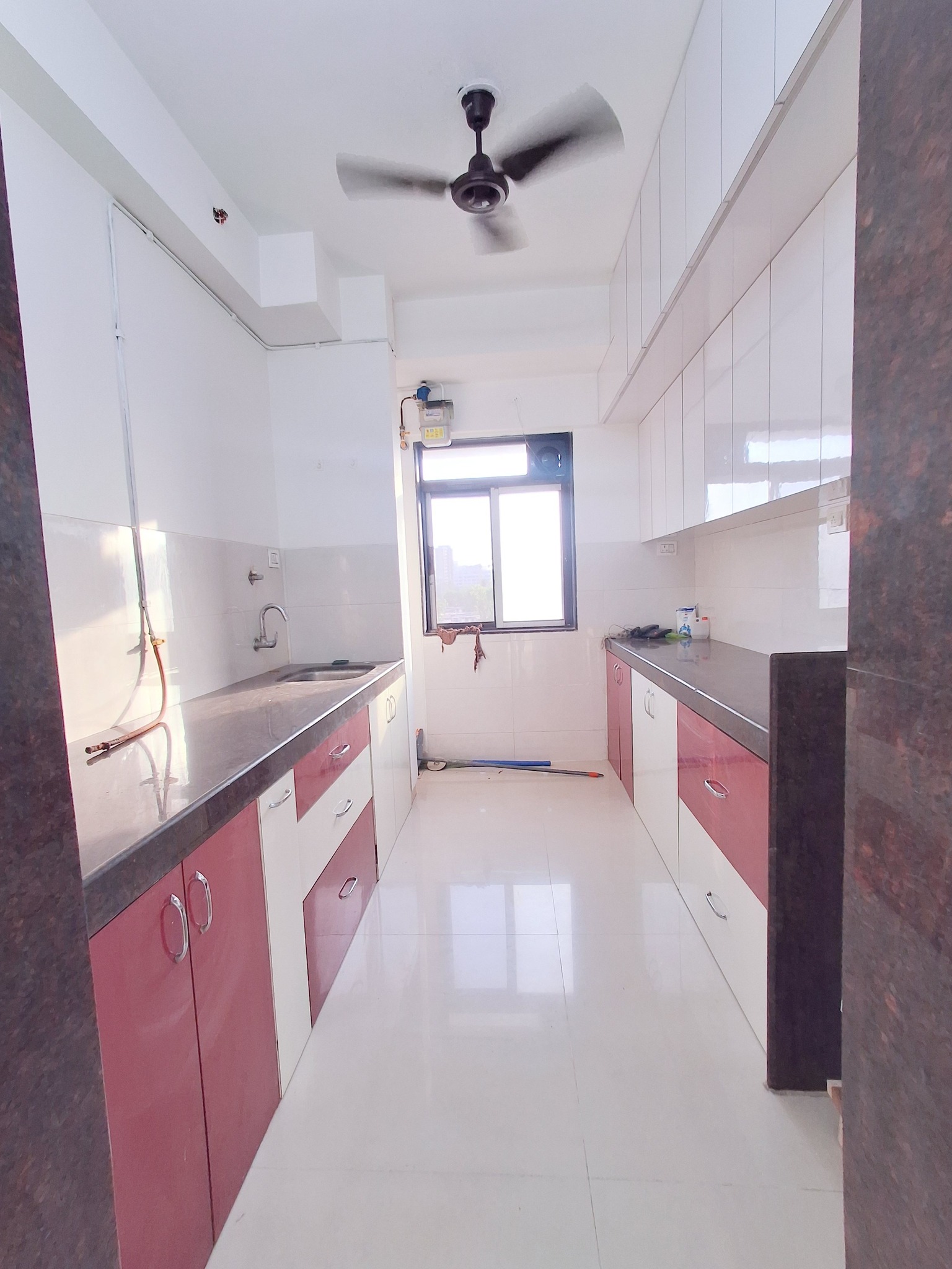 Available 2BHK – Crystal Armus, Chembur — photo 3