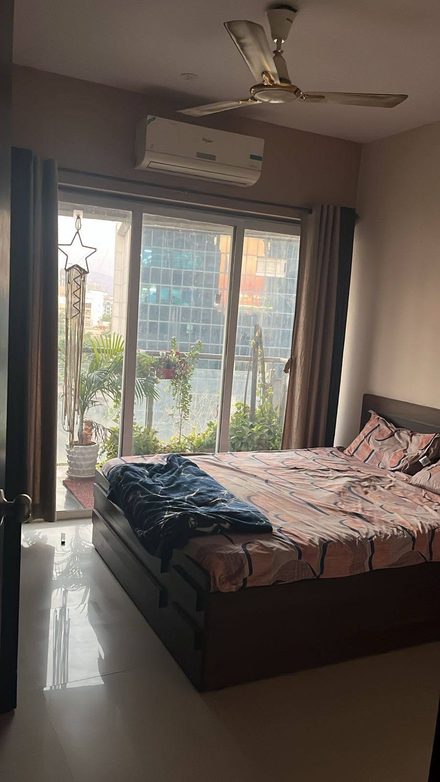 Private bedroom in 2BHK, Malad West