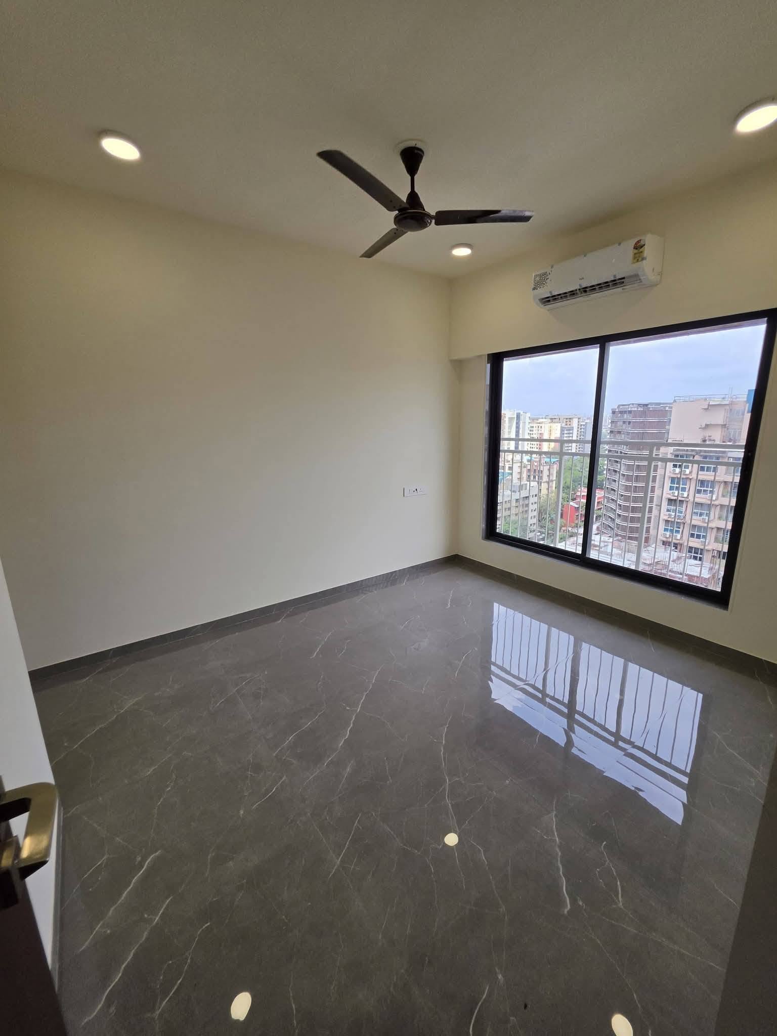 2 BHK Flat AVAILABLE - photo 2
