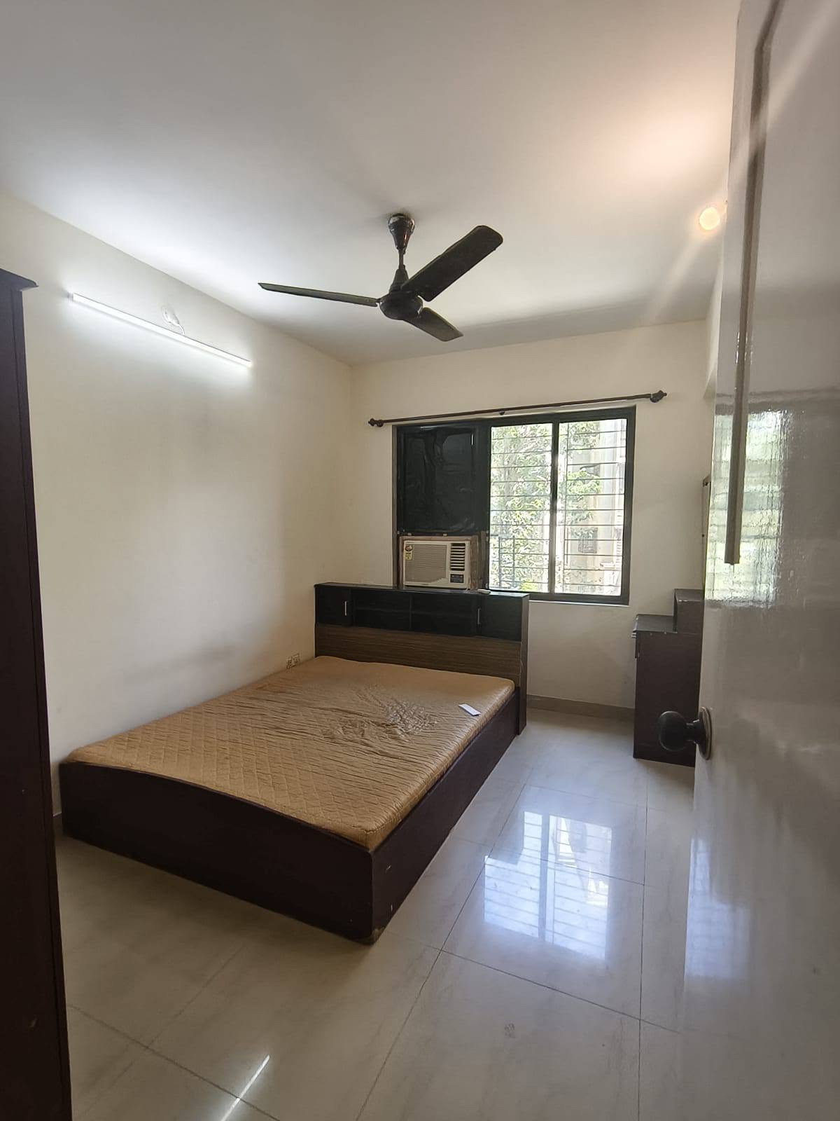 1 BHK Fully Furnished for Rent – Divya Smruti, Malad West