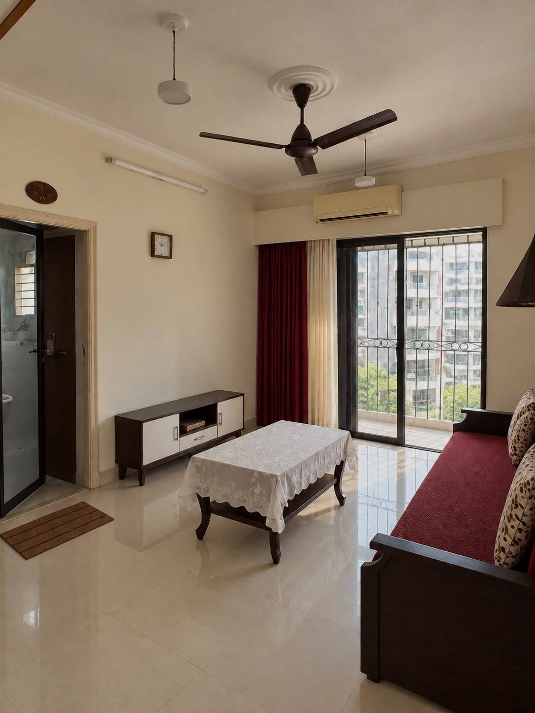 Female flatmate needed in 3BHK in Andheri West
