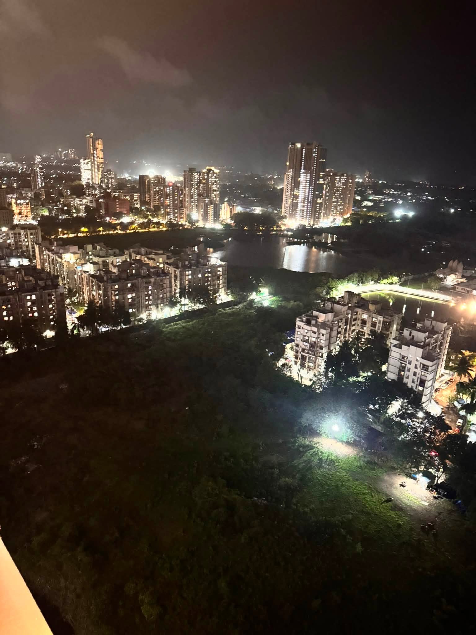 Flatmate needed in 2BHK Kandivali — photo 3