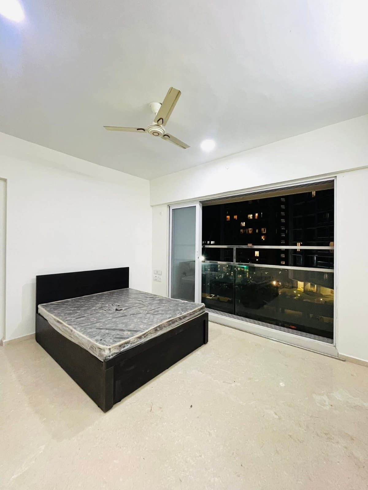 Super Luxurious Flat Just 1 Min from Goregaon West Metro! — photo 3