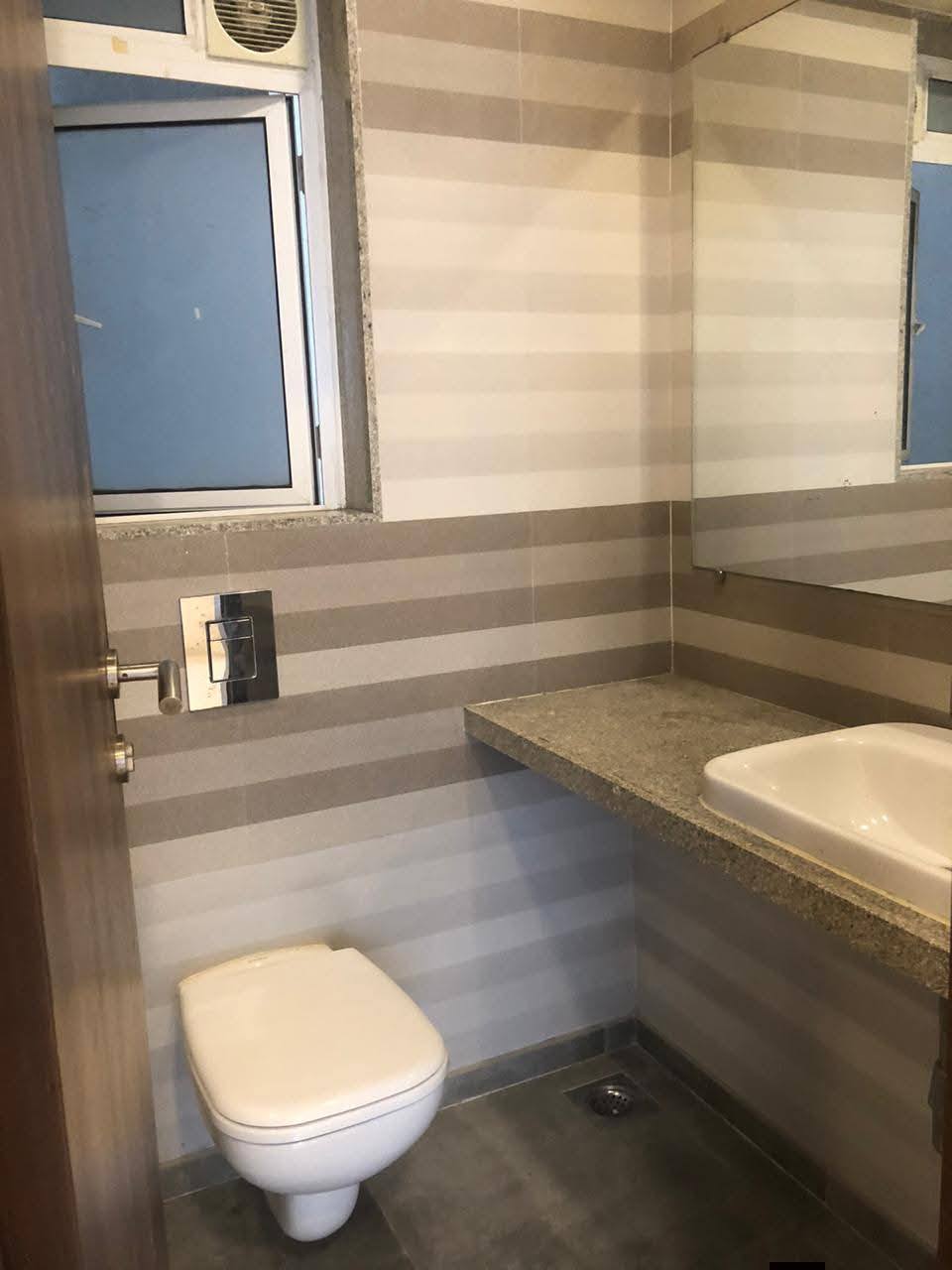 Available 2 BHK Flat Near By Sindhi Society Chembur — photo 4
