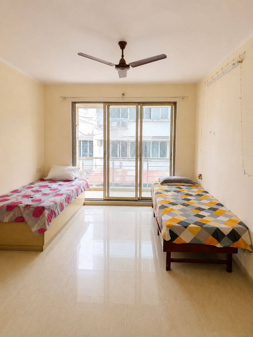 Male double sharing in 3 BHK furnished flat — photo 2
