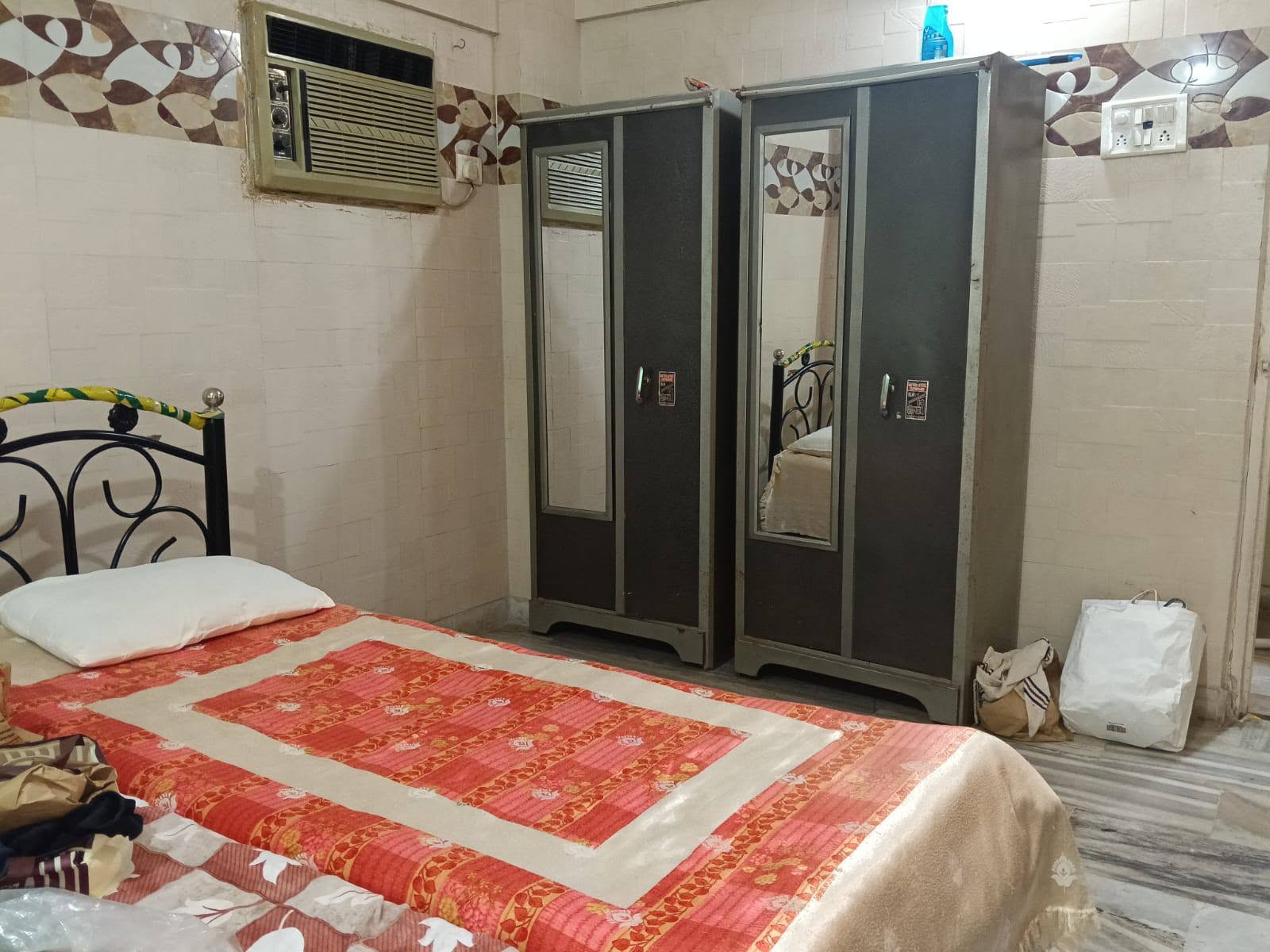 Single Occupancy in 2.5BHK, Shere e Punjab Society
