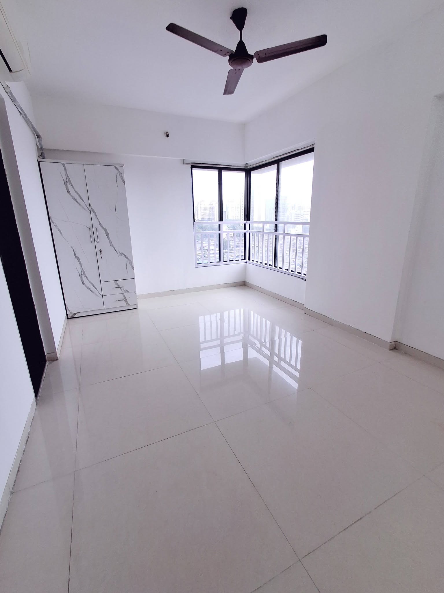 Semi-Furnished 1BHK in Crystal Armus, Chembur - photo 3