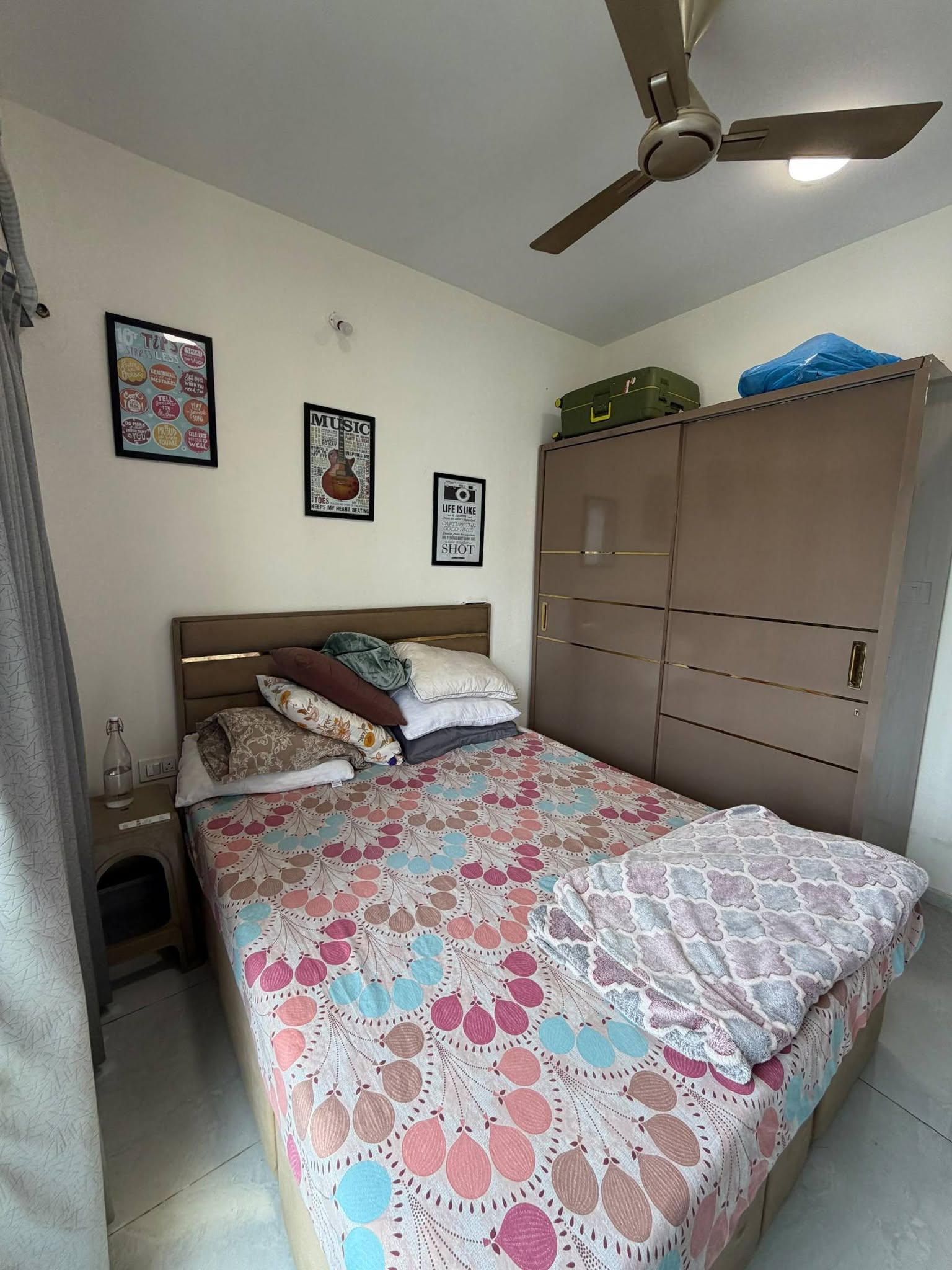 Single Room for Boys in 2.5BHK, Goregaon — photo 4