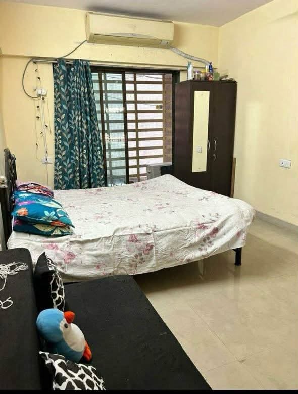 Master bedroom available in 3RK flat in Parel - photo 2