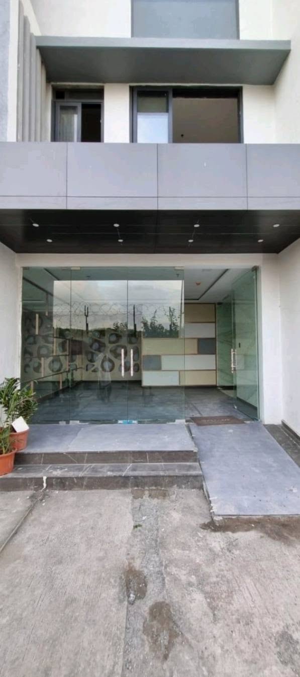 New Semi-furnished 2BHK at Ajmera Iland Wadala