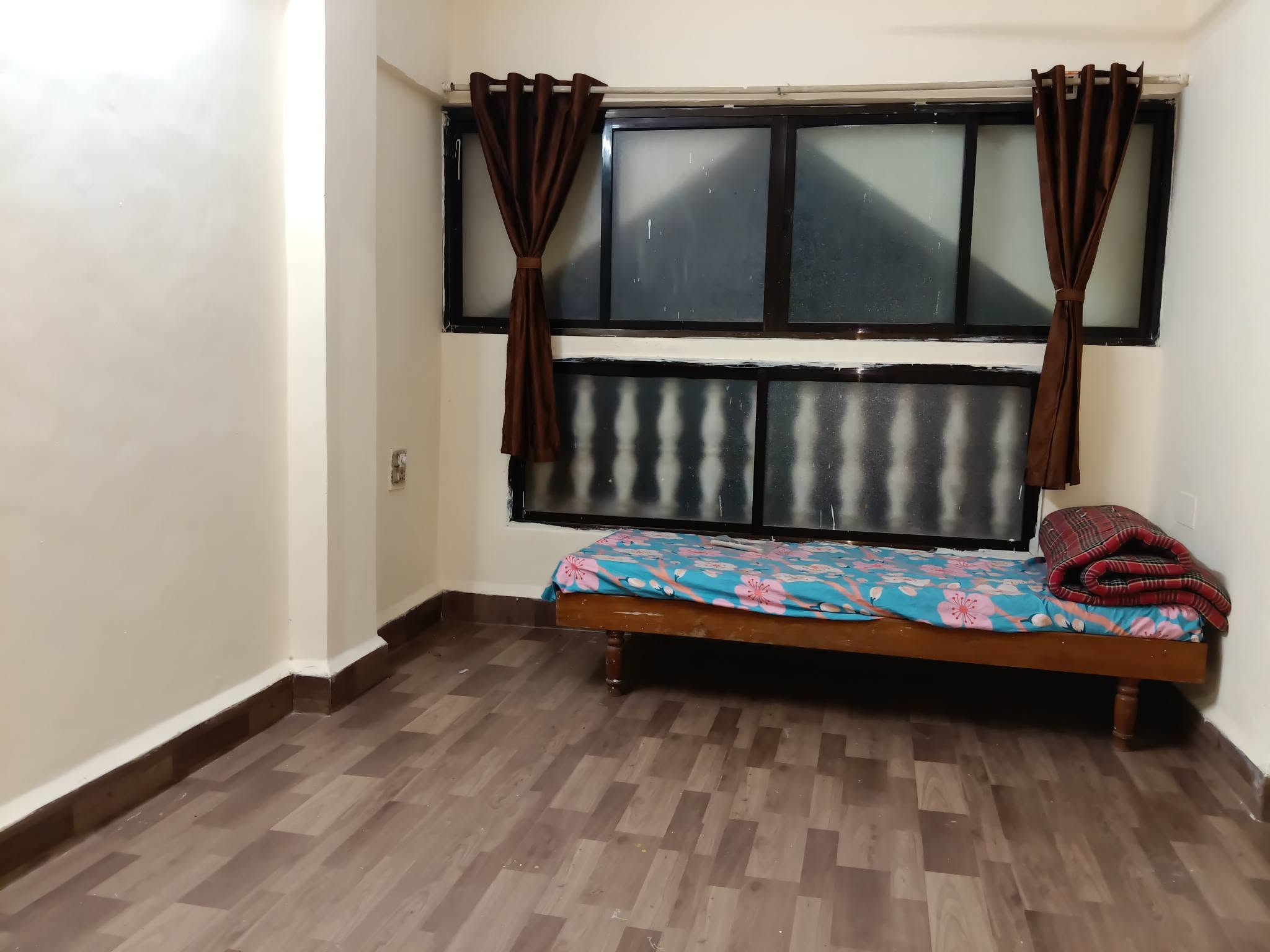 1BHK Semi-Furnished in Shere e Punjab Society - photo 3