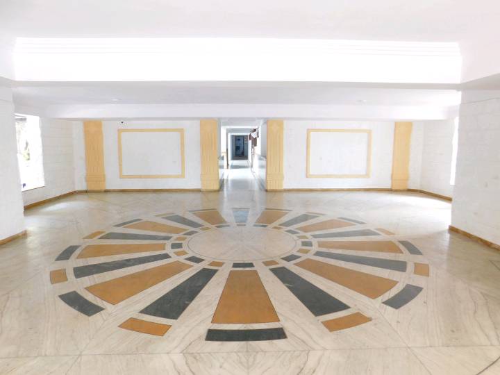 Available 3BHK in Dheeraj Valley Goregaon — photo 4