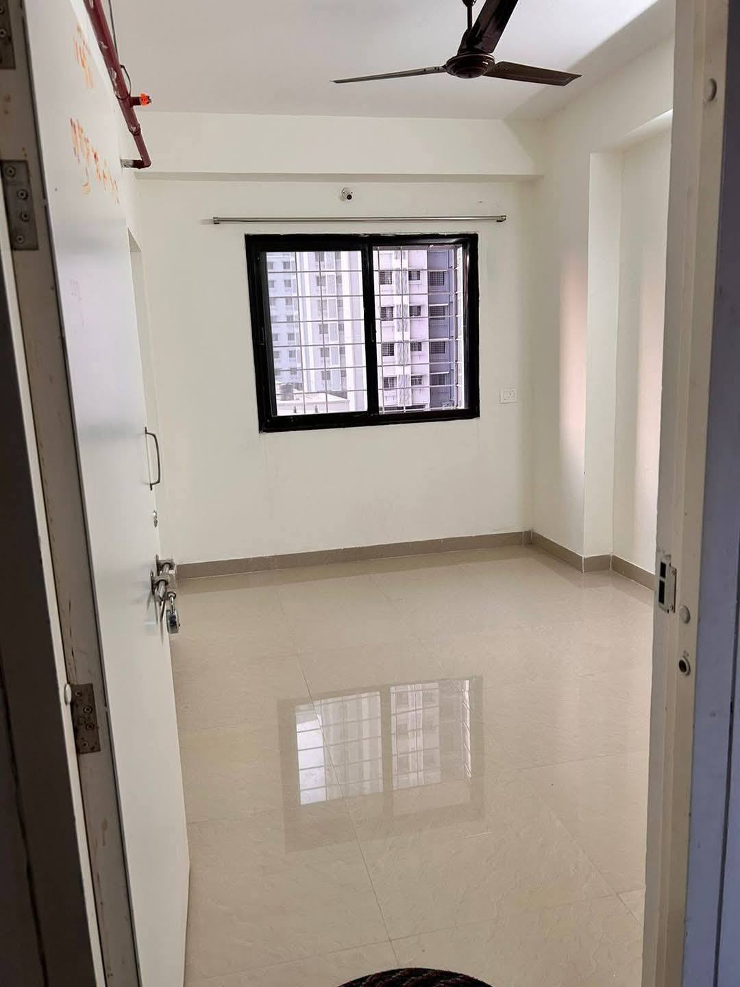 1BHK Flat for Rent – Link Road Goregaon West — photo 2