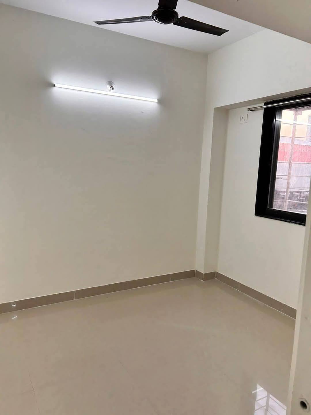 1BHK Flat for Rent – Link Road Goregaon West — photo 3