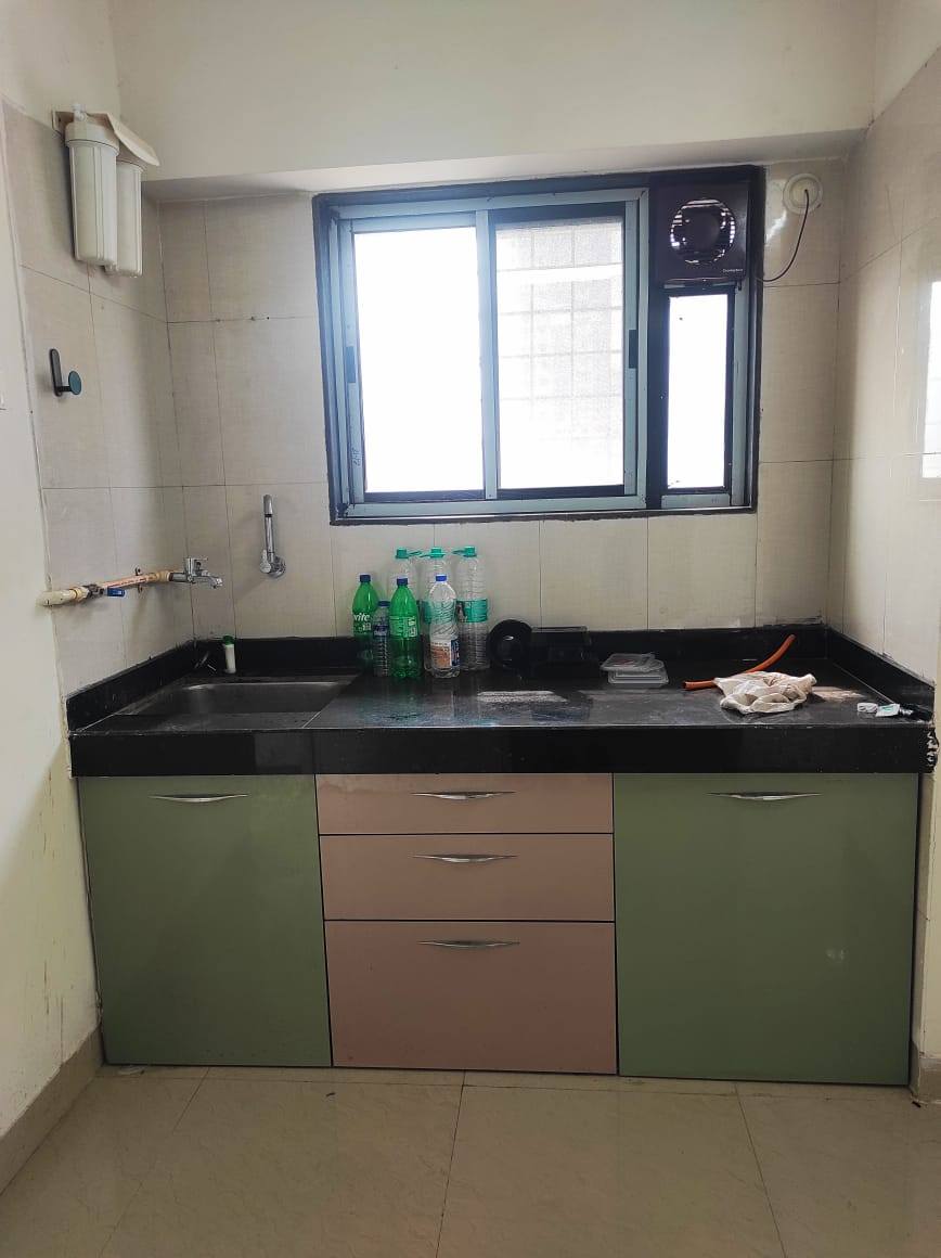 1BHK Flat for Rent – Link Road Goregaon West — photo 4