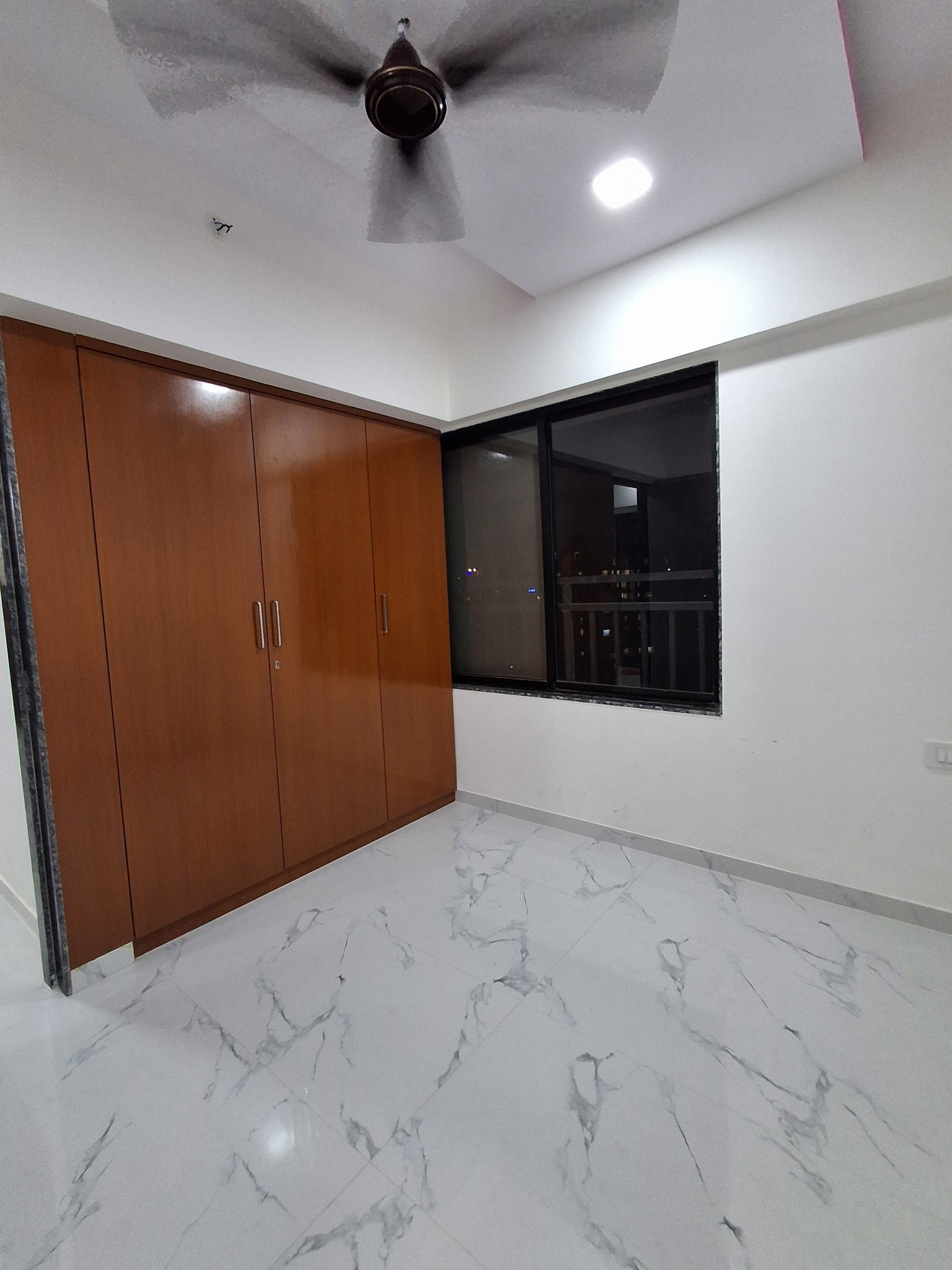 Available 2BHK Brand New Flat — photo 5