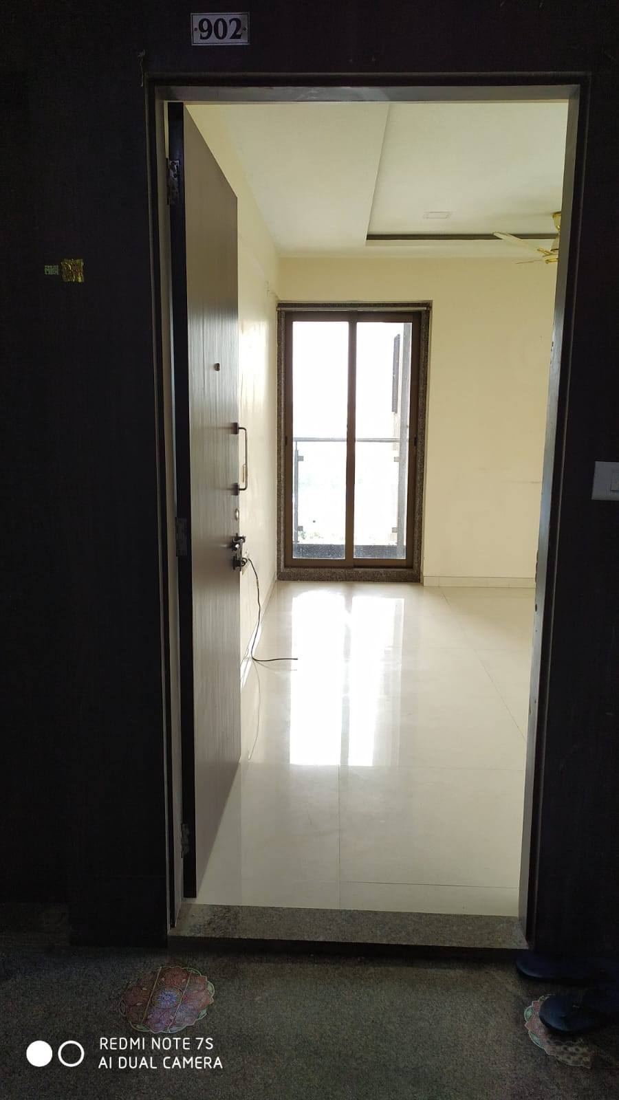 2BHK in Neminath Luxeria, Andheri West — photo 2