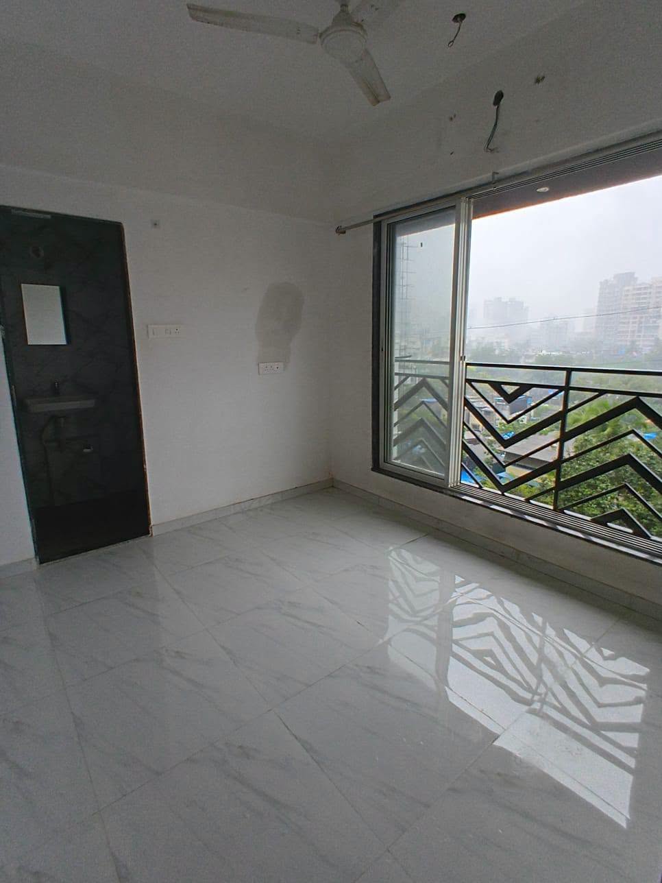 Luxury Semi-Furnished 1BHK in Upper Govind Nagar, Malad East — photo 3