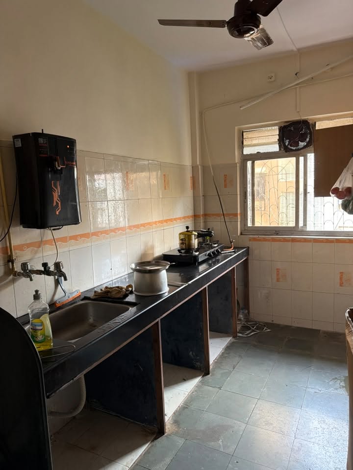 Flatmate needed for 2BHK near Borivali metro — photo 2