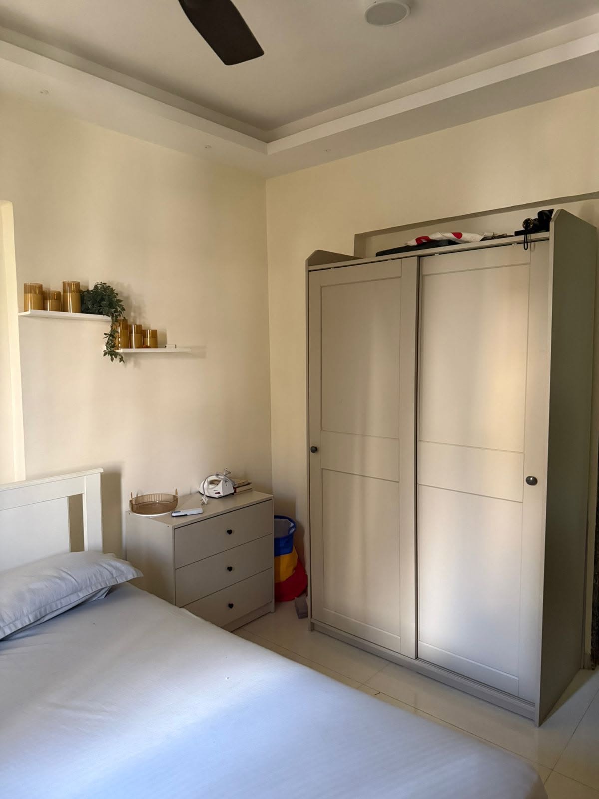 Private room in 2BHK, Versova (Yari Road) — photo 3