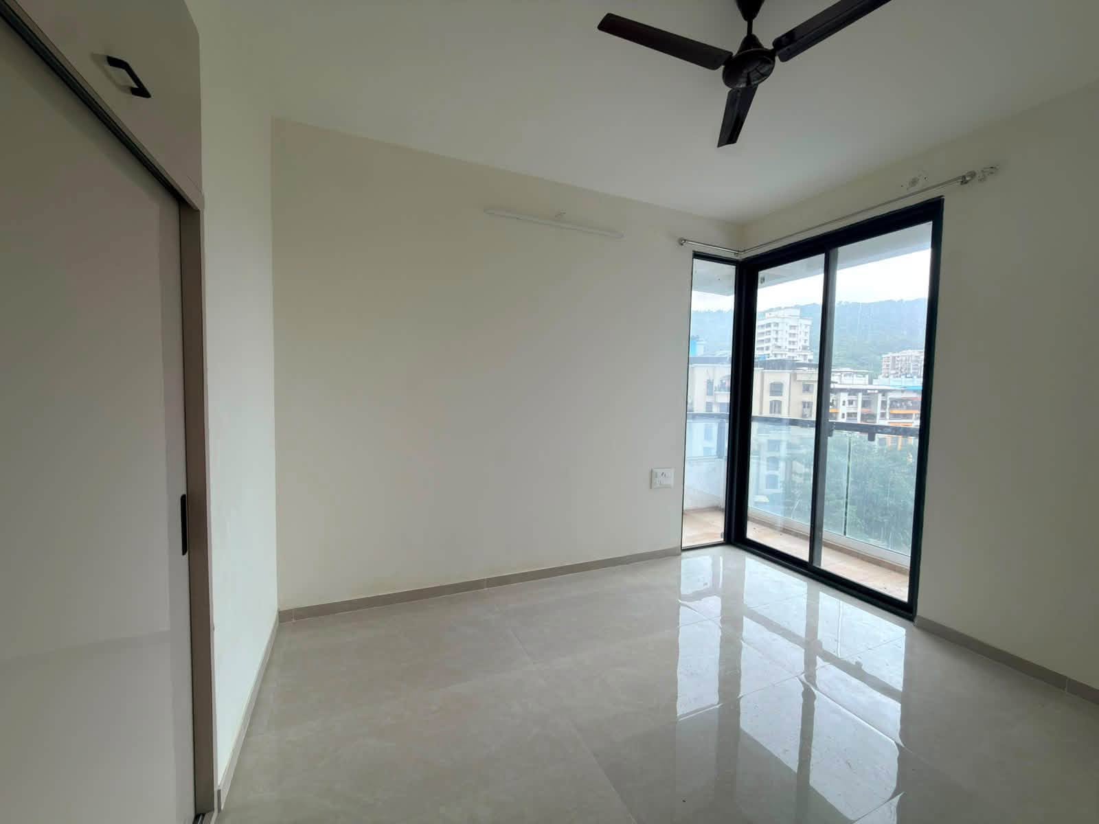2BHK flat for rent in Mahavir Spring, Thane West - photo 5