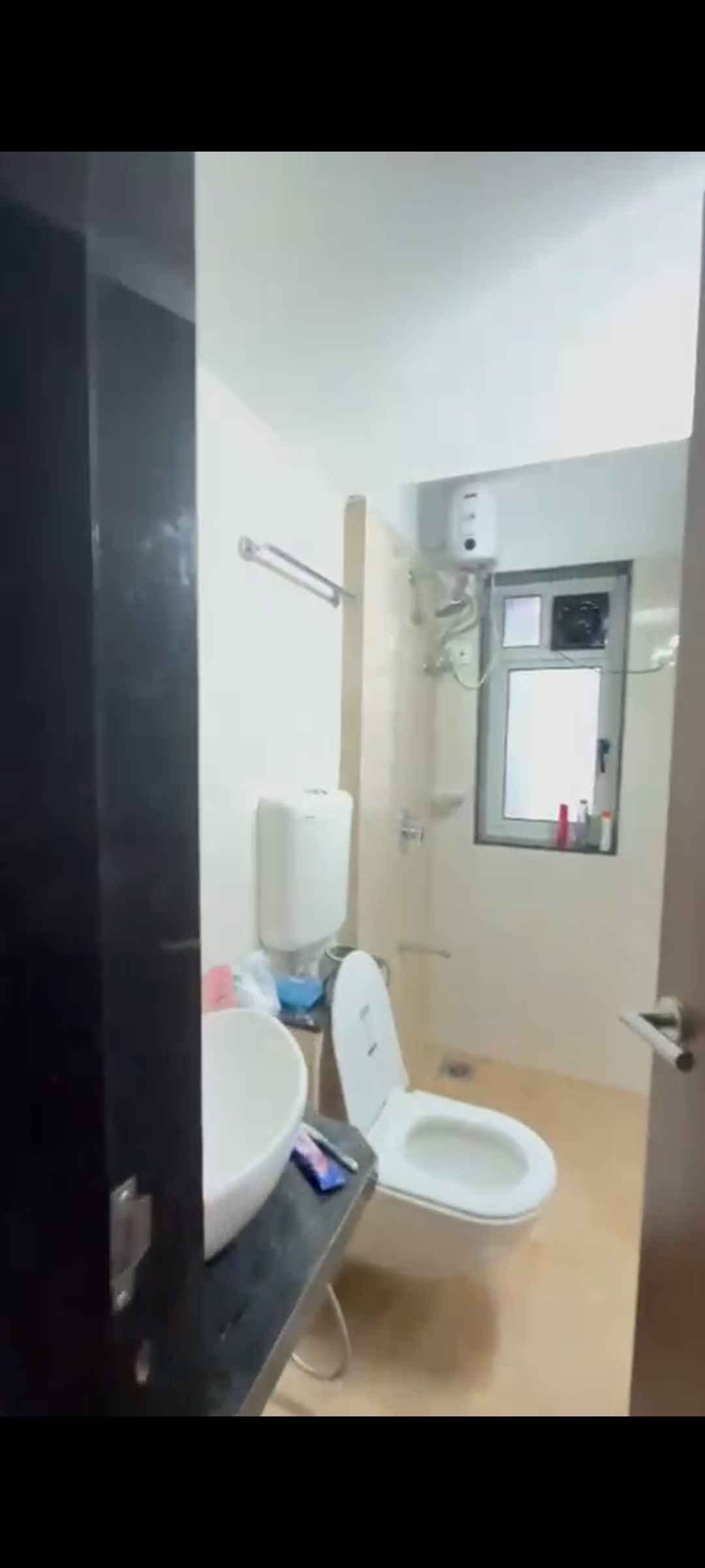Single occupancy in 2BHK, Tata Tower, Worli — photo 5