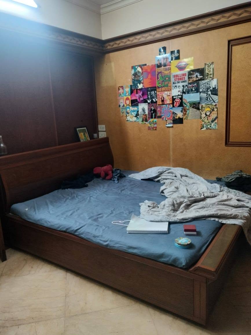 Available 2.5 BHK fully furnished flat on rent