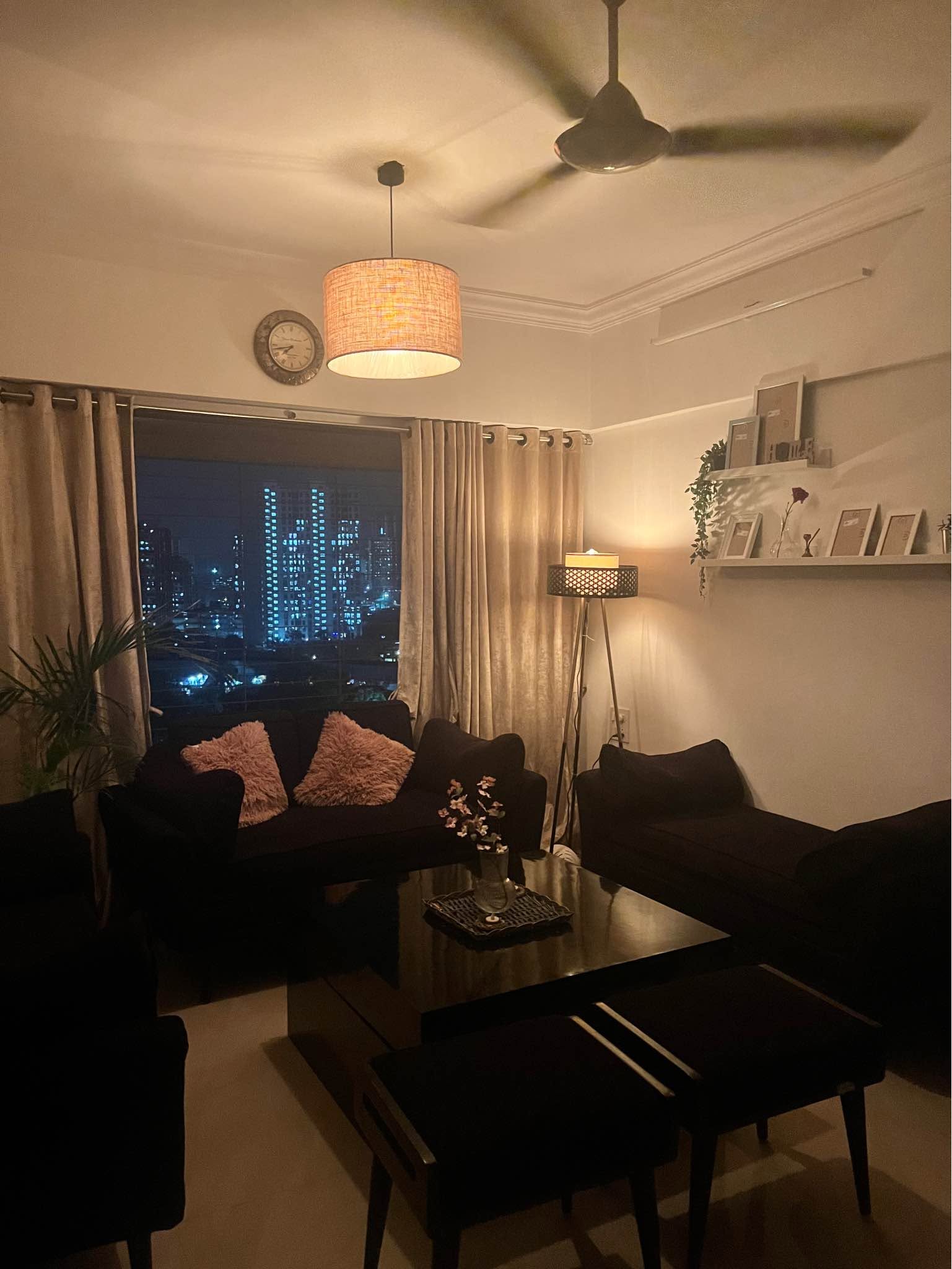 Fully furnished master bedroom in Andheri West — photo 2