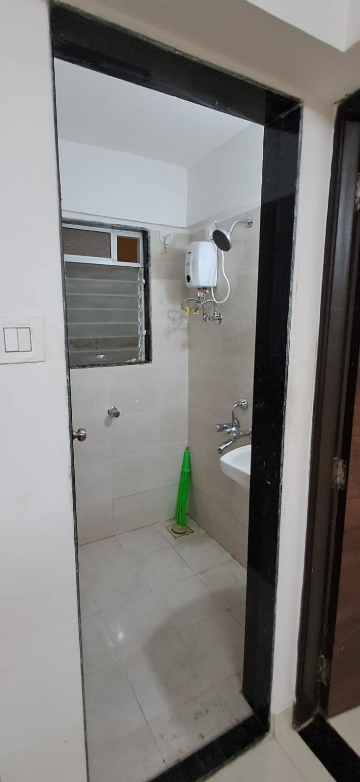 1 BHK Flat in Dindoshi, Malad East