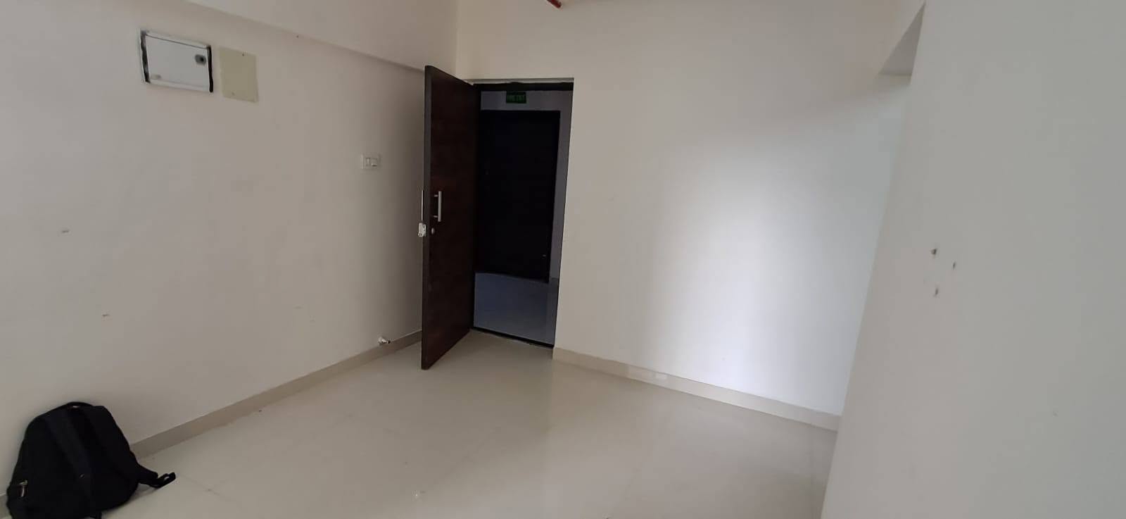 1 BHK Flat in Dindoshi, Malad East - photo 4