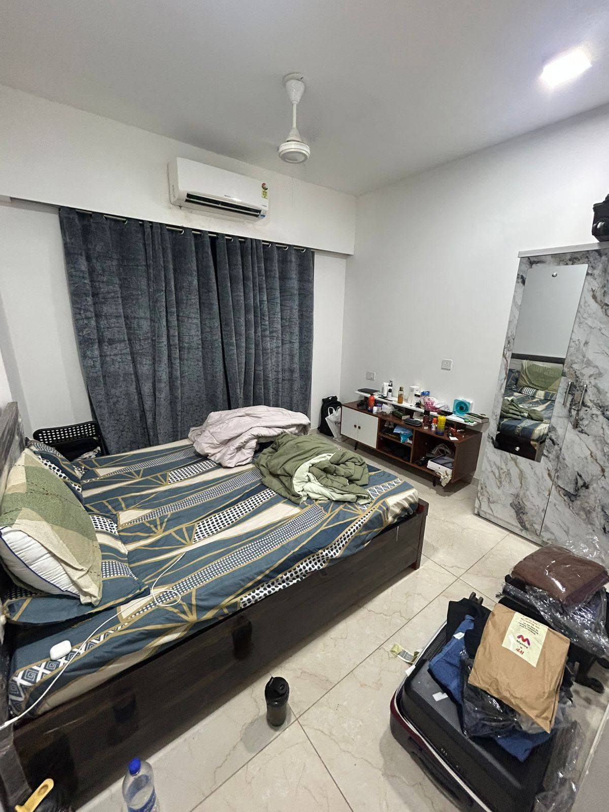 Shared Master Bedroom in Powai — photo 5