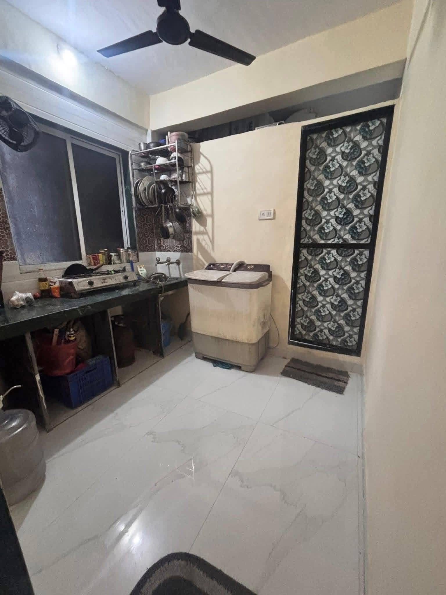 Roommate Required – 1BHK in Versova Village, Andheri West — photo 4