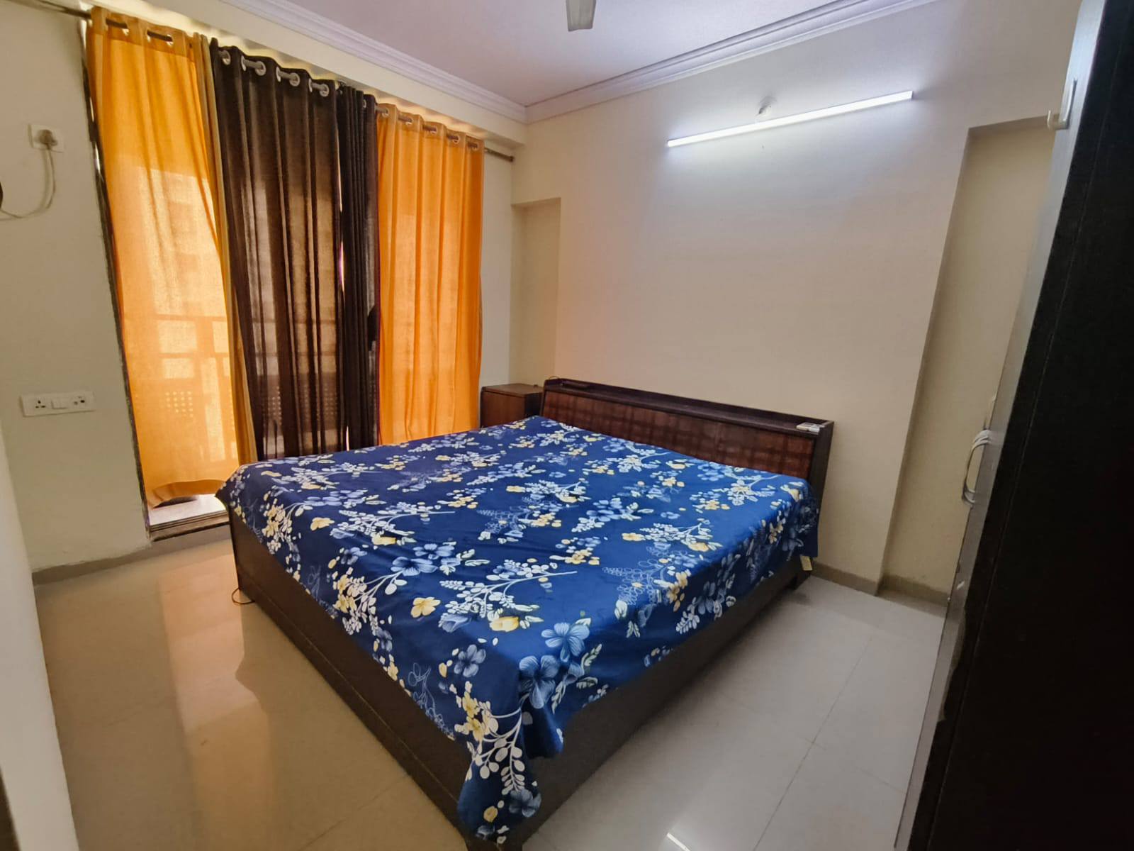 Master Bedroom for Male Flatmates in Goregaon West — photo 4