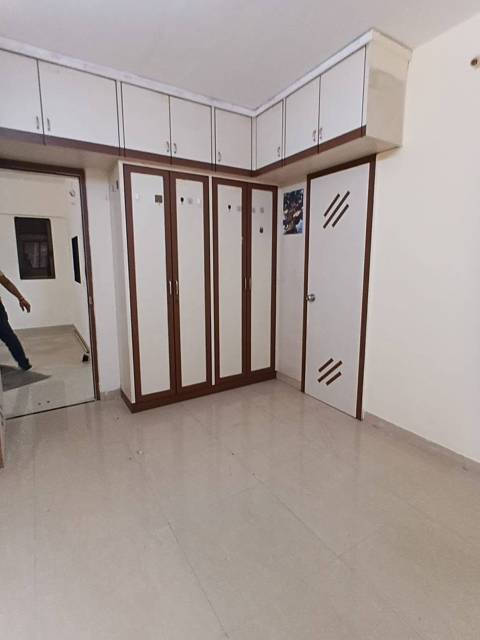 2 BHK Flats Available for Rent - Malad East